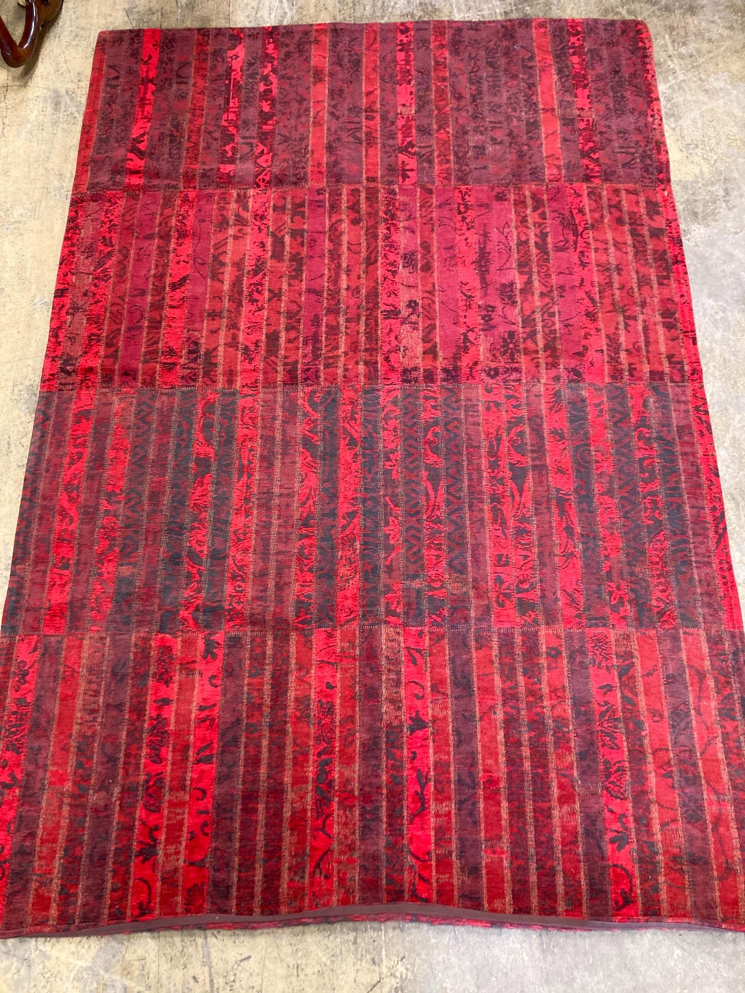 An Afghan flatweave rug, 195 x 134cm
